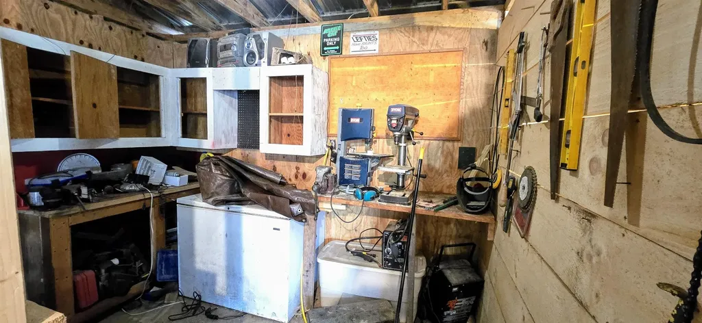 681 Phillips Road Glover VT 05875