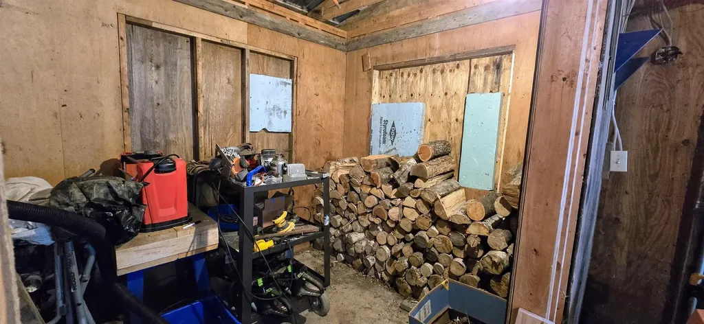 681 Phillips Road Glover VT 05875