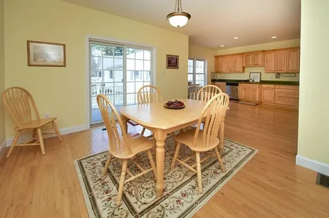 15 Lamplighter Village Road Windham NH 03087