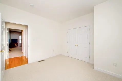 15 Lamplighter Village Road Windham NH 03087