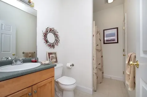 15 Lamplighter Village Road Windham NH 03087