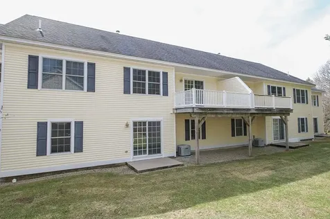 15 Lamplighter Village Road Windham NH 03087
