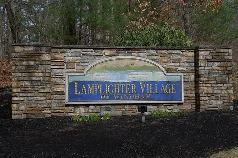 15 Lamplighter Village Road Windham NH 03087