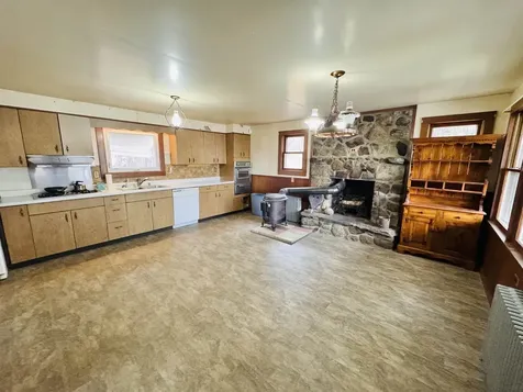 164 Old Brattleboro Road Hinsdale NH 03451