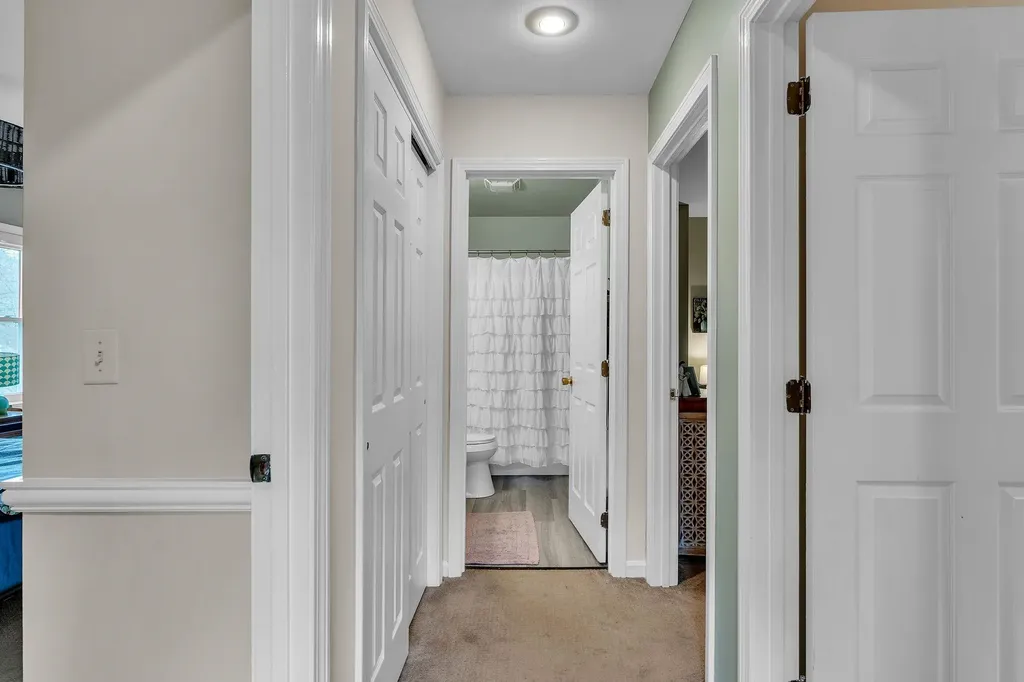 282 Ethan Allen Parkway Burlington VT 05408