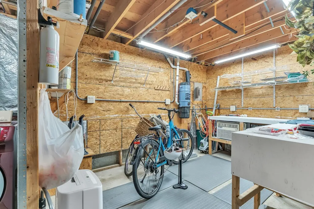 282 Ethan Allen Parkway Burlington VT 05408