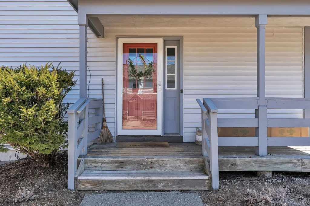 282 Ethan Allen Parkway Burlington VT 05408