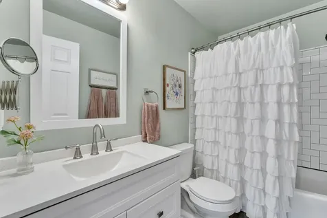 282 Ethan Allen Parkway Burlington VT 05408