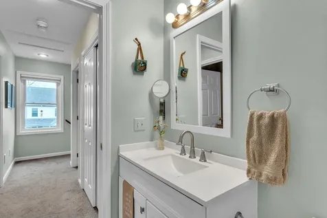 282 Ethan Allen Parkway Burlington VT 05408