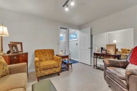 282 Ethan Allen Parkway Burlington VT 05408