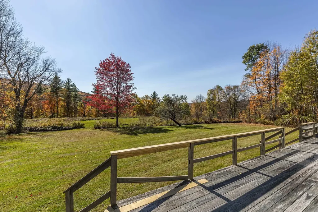 49 Burton Road Weston VT 05161