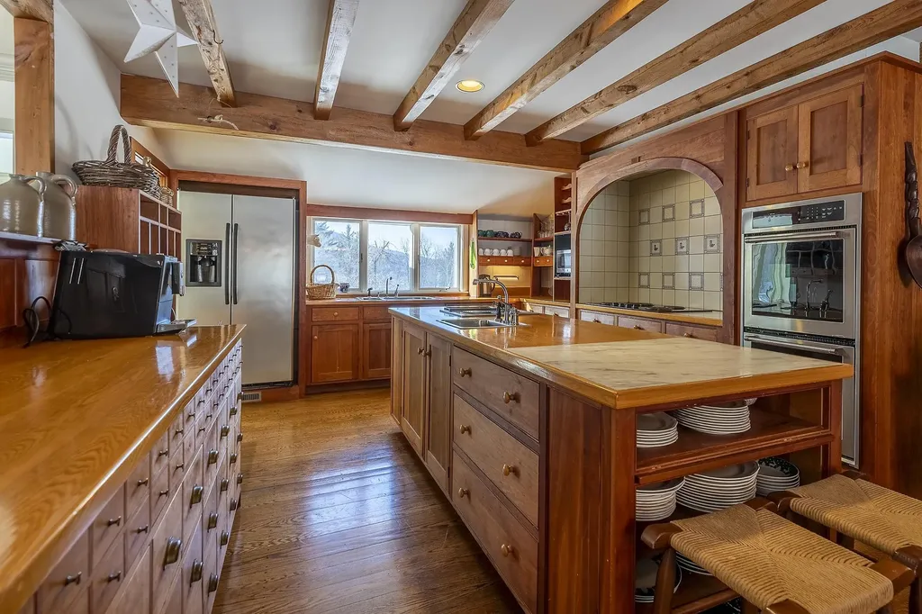 49 Burton Road Weston VT 05161