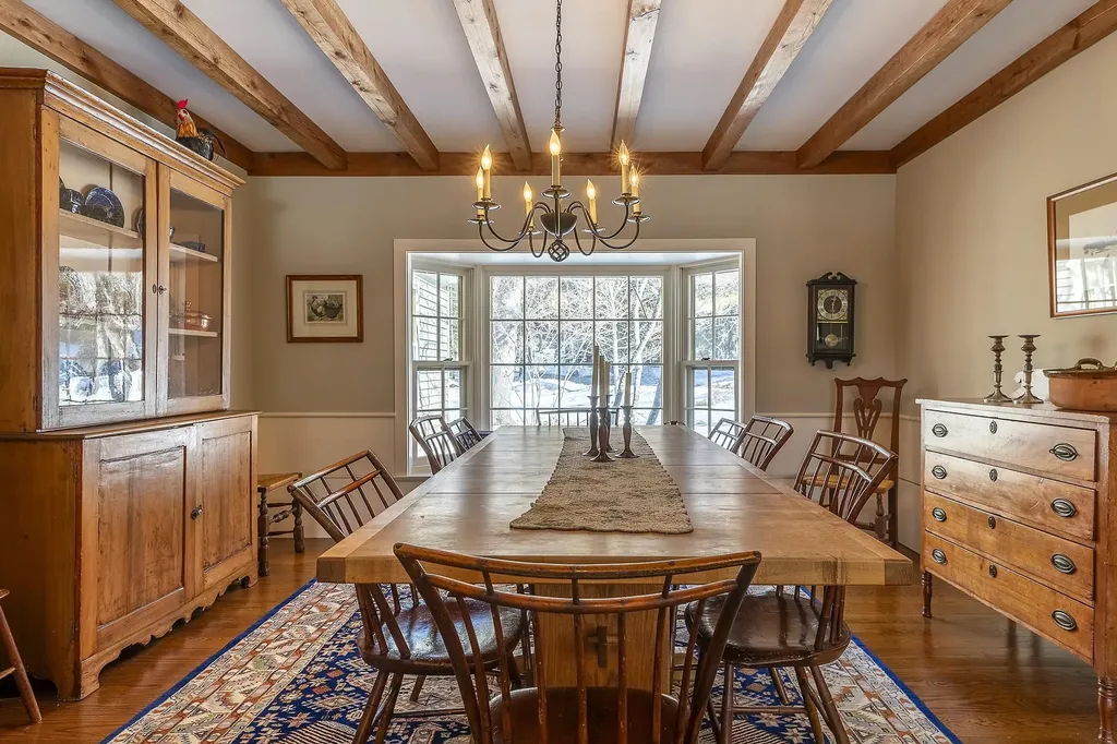 49 Burton Road Weston VT 05161