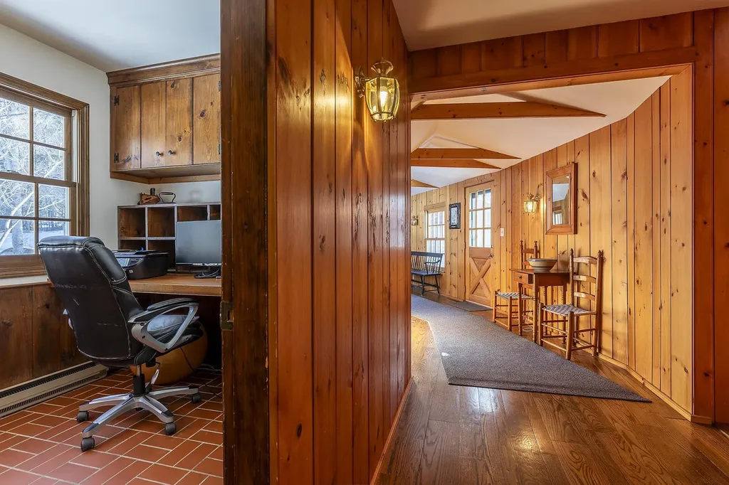 49 Burton Road Weston VT 05161