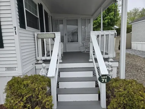 308 State Route 286 Seabrook NH 03874