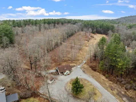 105 Oak Hill Road Concord NH 03301