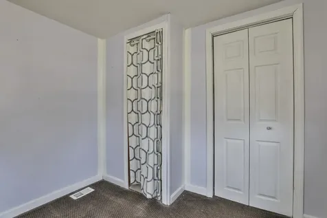 13 Satin Avenue Nashua NH 03062