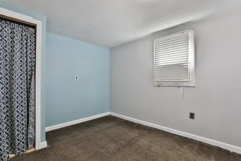 13 Satin Avenue Nashua NH 03062