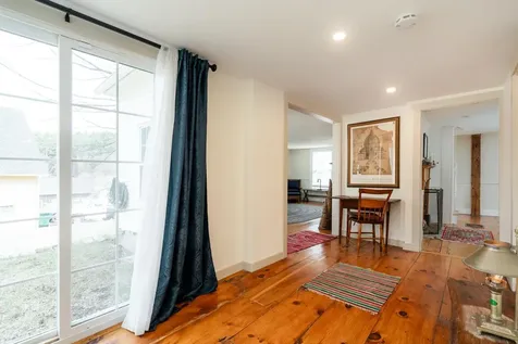 6 Old Coach Road New Boston NH 03070