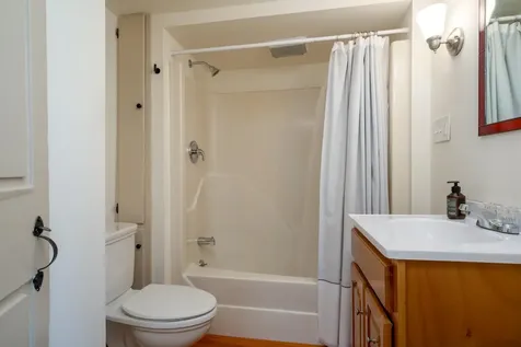 6 Old Coach Road New Boston NH 03070