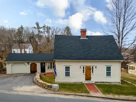 6 Old Coach Road New Boston NH 03070