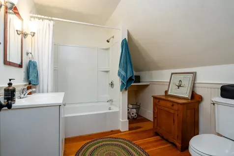 6 Old Coach Road New Boston NH 03070