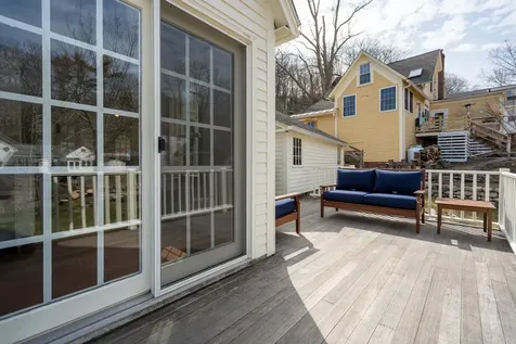 6 Old Coach Road New Boston NH 03070