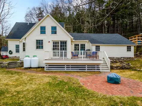 6 Old Coach Road New Boston NH 03070