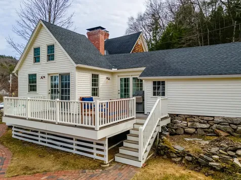 6 Old Coach Road New Boston NH 03070