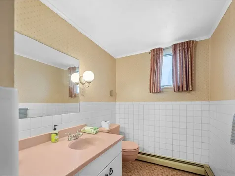 32 Hackamore Road Montpelier VT 05602