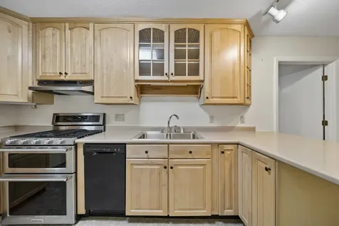 21 Revere Drive Hinsdale NH 03451