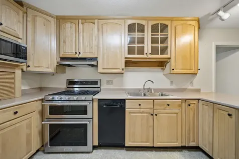 21 Revere Drive Hinsdale NH 03451