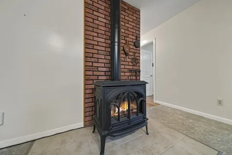 21 Revere Drive Hinsdale NH 03451