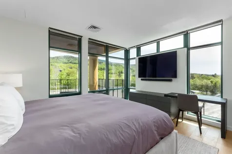 69 Hourglass Drive Stowe VT 05672