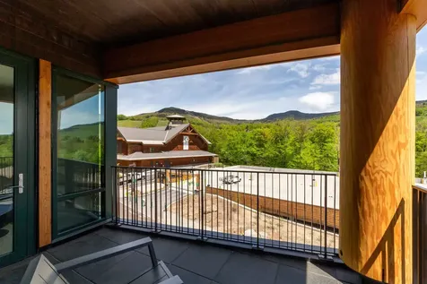 69 Hourglass Drive Stowe VT 05672