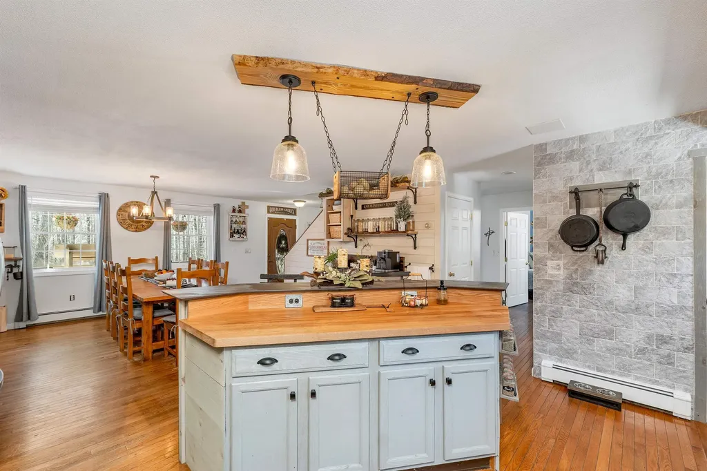 469 Shaker Jerry Road Moultonborough NH 03254