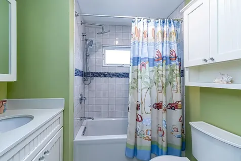 17 Cole Street Hampton NH 03874
