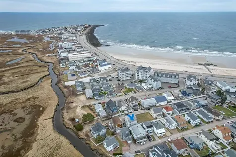 17 Cole Street Hampton NH 03874