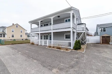 17 Cole Street Hampton NH 03874