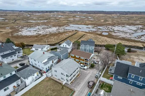 17 Cole Street Hampton NH 03874