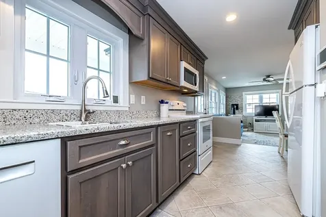 17 Cole Street Hampton NH 03874