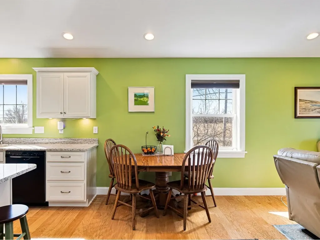 21 Dewey Drive Georgia VT 05478