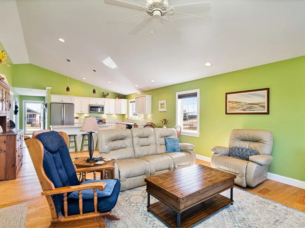 21 Dewey Drive Georgia VT 05478