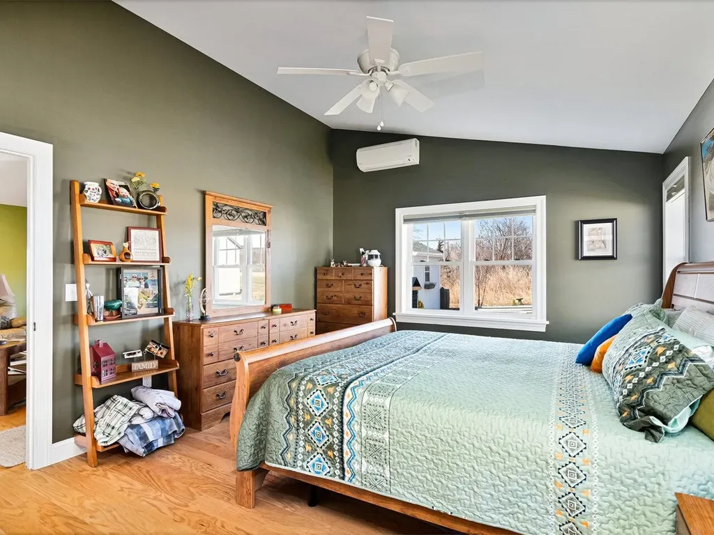 21 Dewey Drive Georgia VT 05478