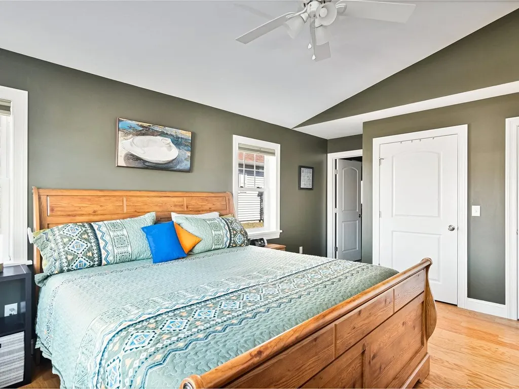 21 Dewey Drive Georgia VT 05478