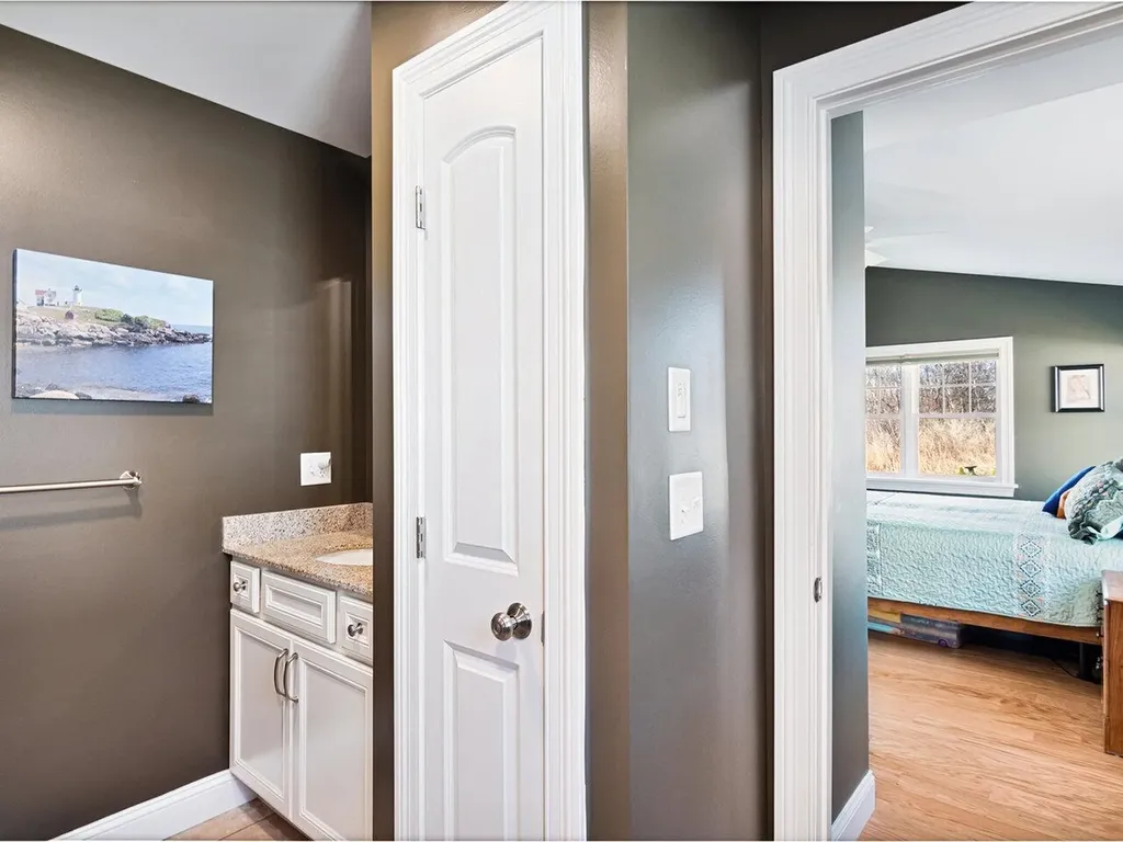 21 Dewey Drive Georgia VT 05478