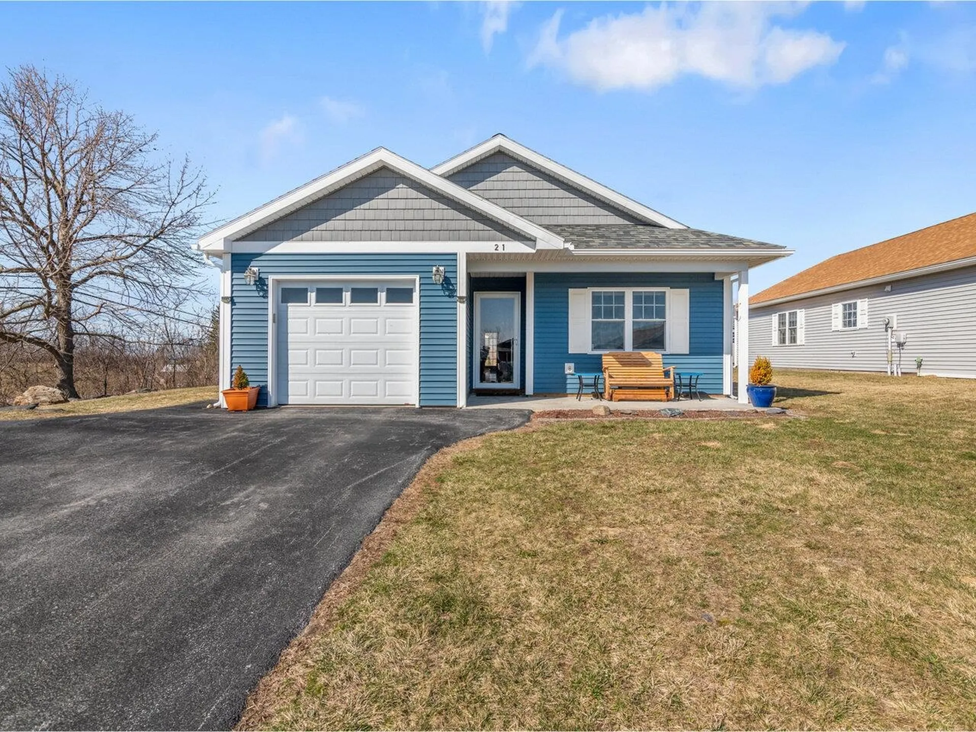 21 Dewey Drive Georgia VT 05478