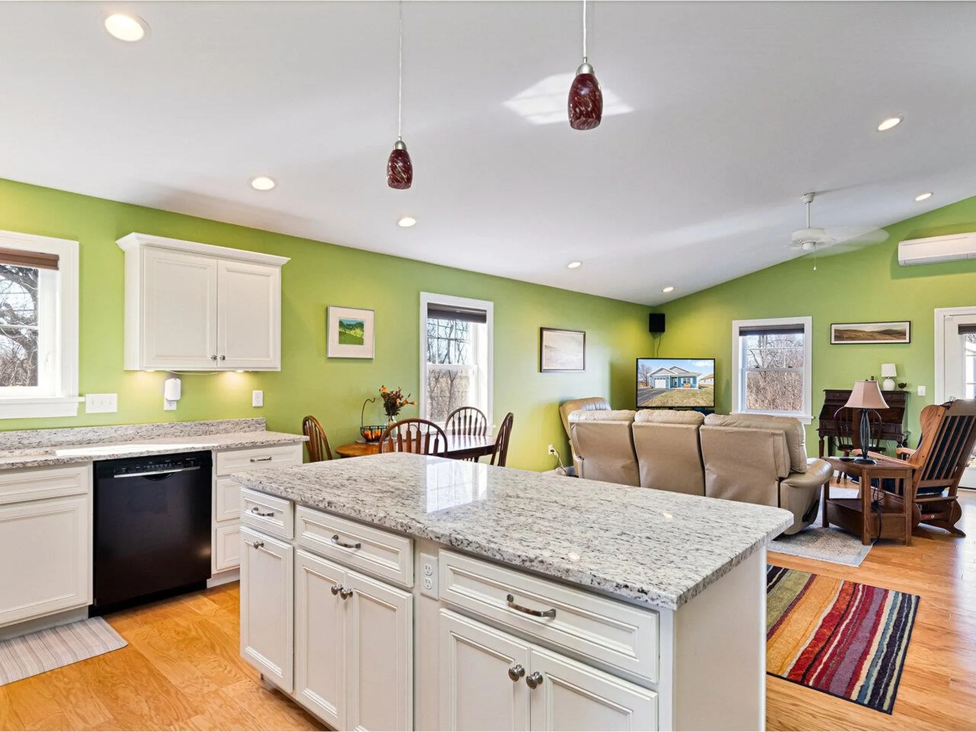 21 Dewey Drive Georgia VT 05478