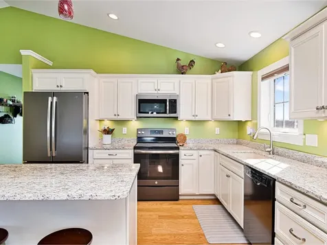 21 Dewey Drive Georgia VT 05478