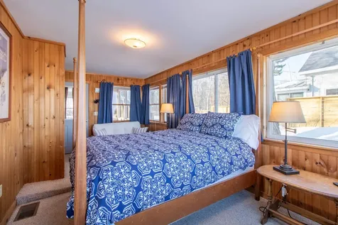 43 Abenaki Drive Newport City VT 05855